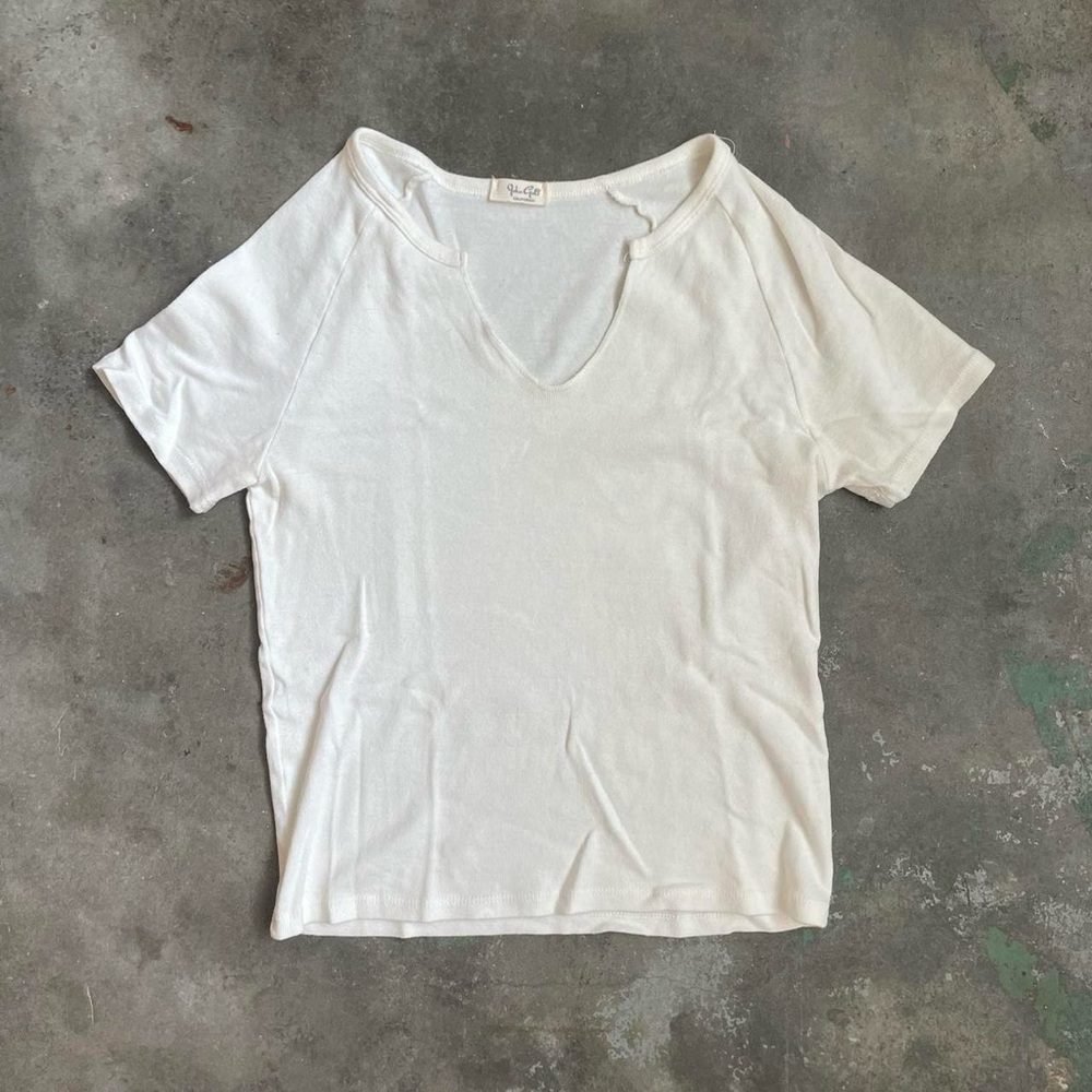 Vintage inspired v-neck baby tee